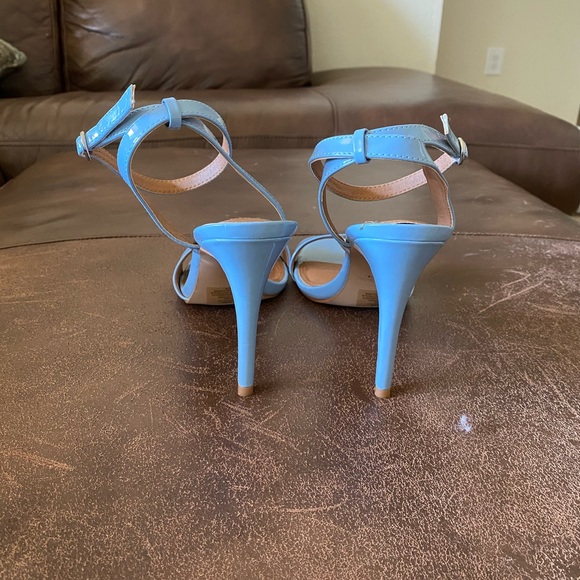 Light Blue Steve Madden Strappy Heels size 9.5 - Picture 3 of 3
